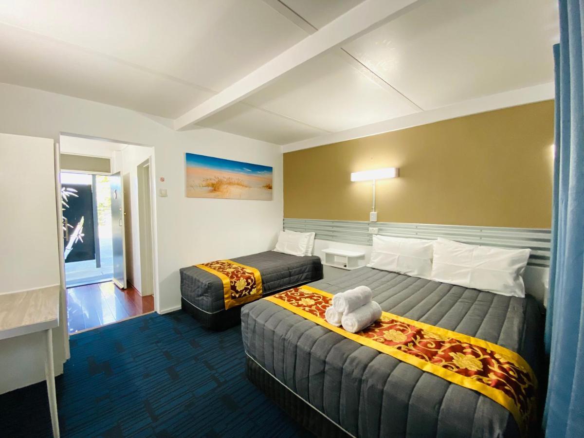 Mid Valley Motel Morwell Esterno foto