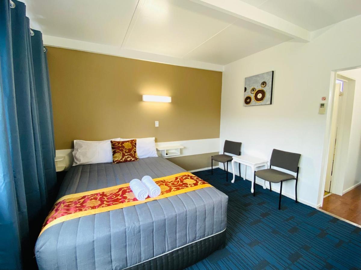 Mid Valley Motel Morwell Esterno foto