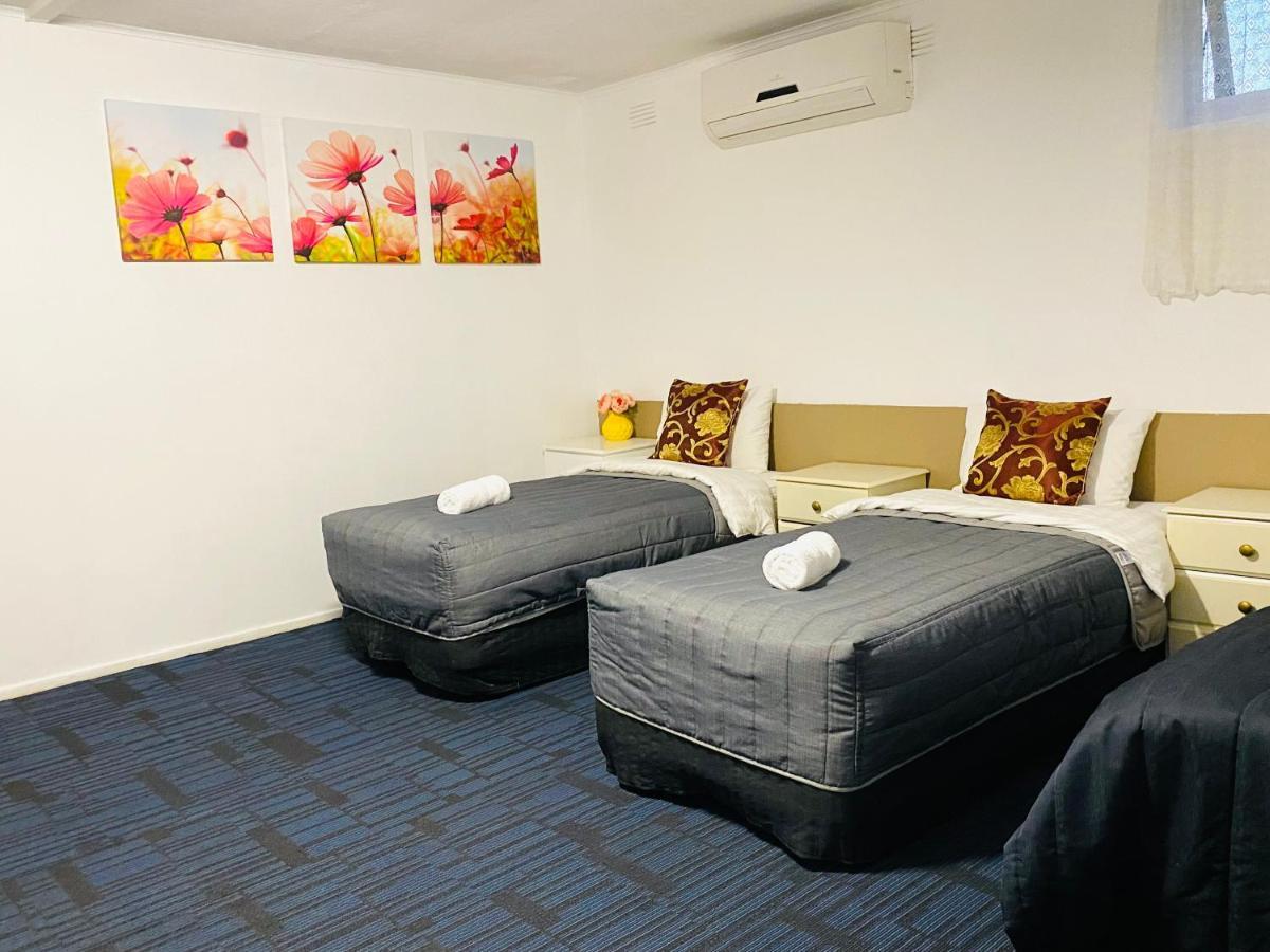 Mid Valley Motel Morwell Esterno foto