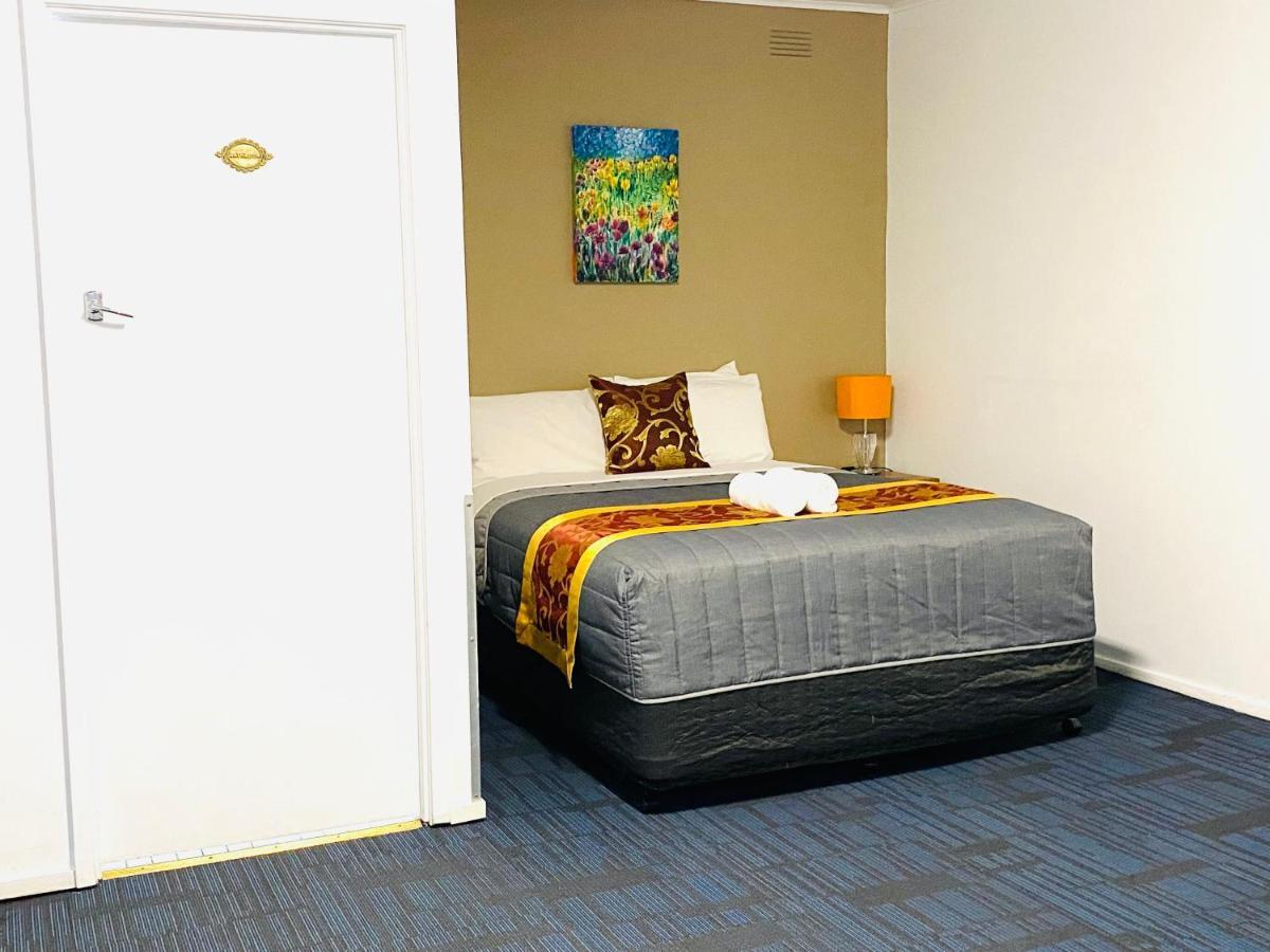 Mid Valley Motel Morwell Esterno foto
